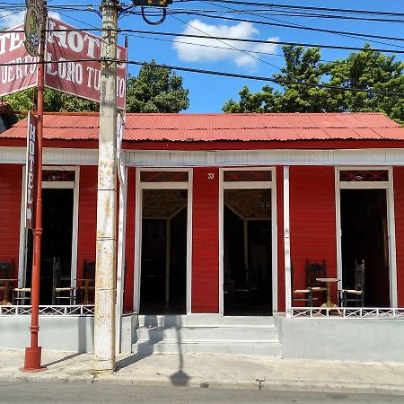 Hotel Loro Tuerto Barahona Esterno foto