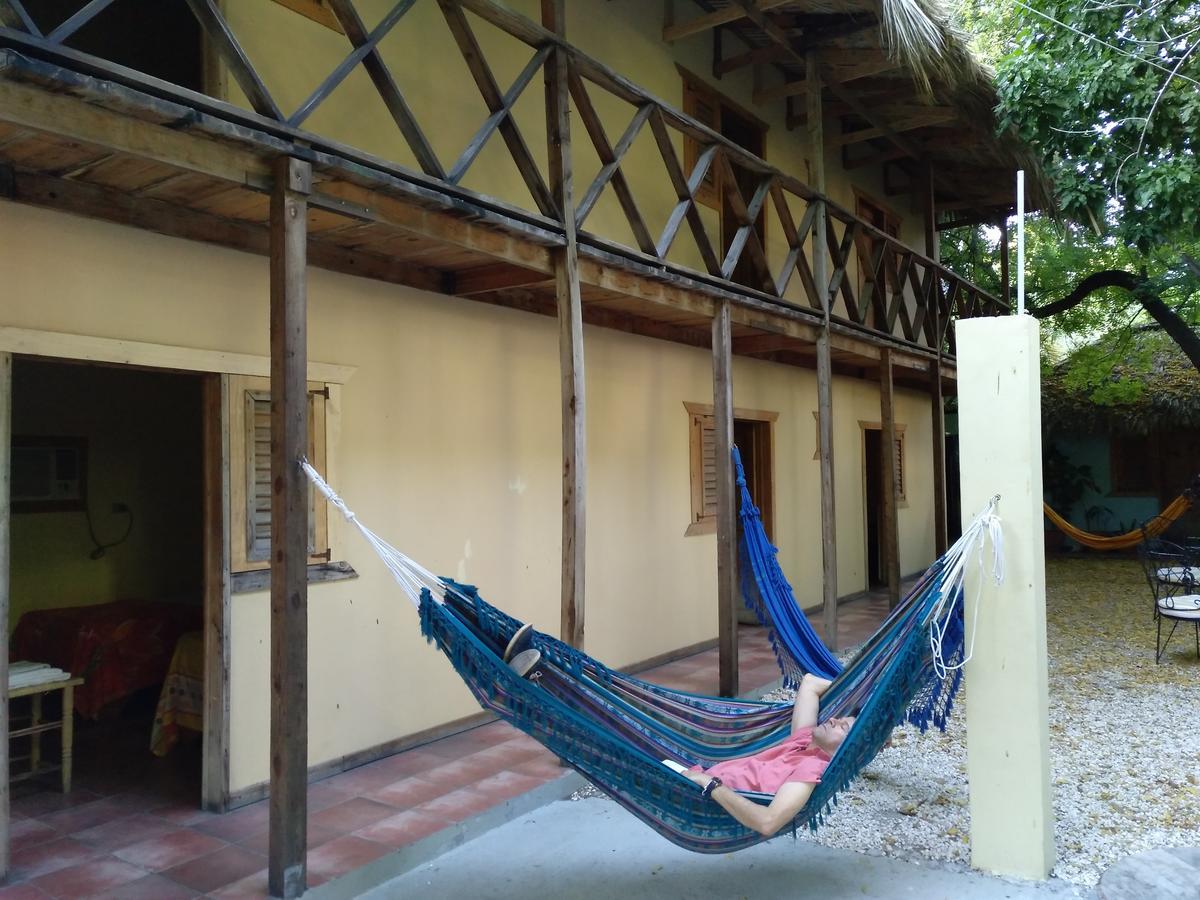 Hotel Loro Tuerto Barahona Esterno foto